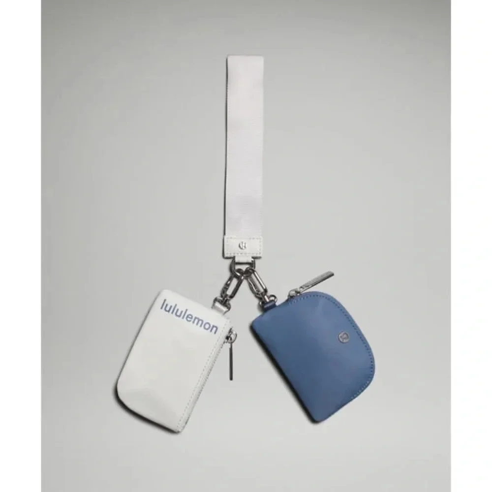 40🆕💙 LAST ONE Lululemon Dual Pouch Wristlet Oasis Blue Vapor